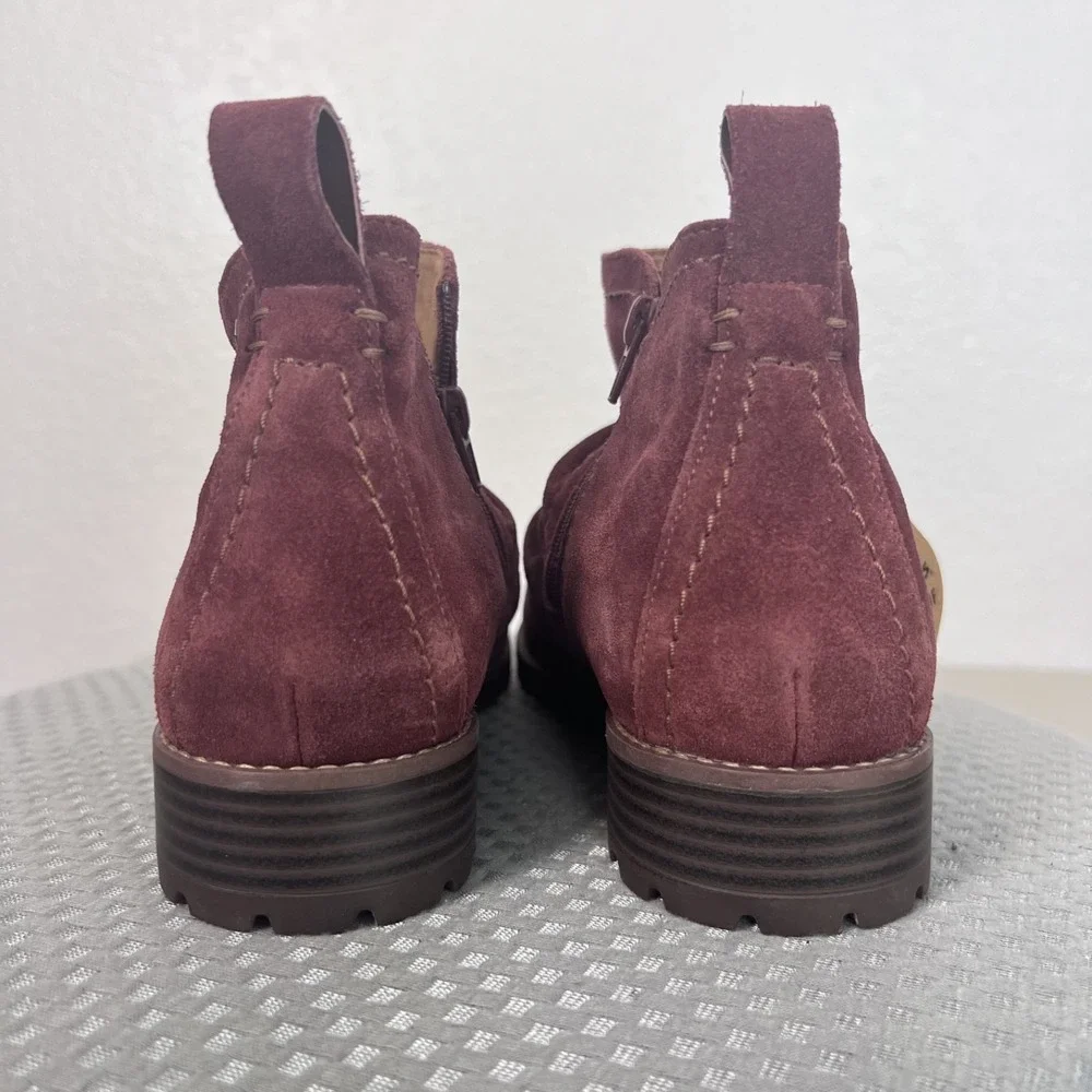 Clarks Aspra Walk Waterproof Ankle Boots Womens 9 Wide Rich Red Suede Comfort